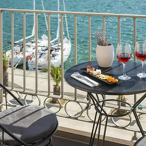 *** Aparthotel Marina Grecia